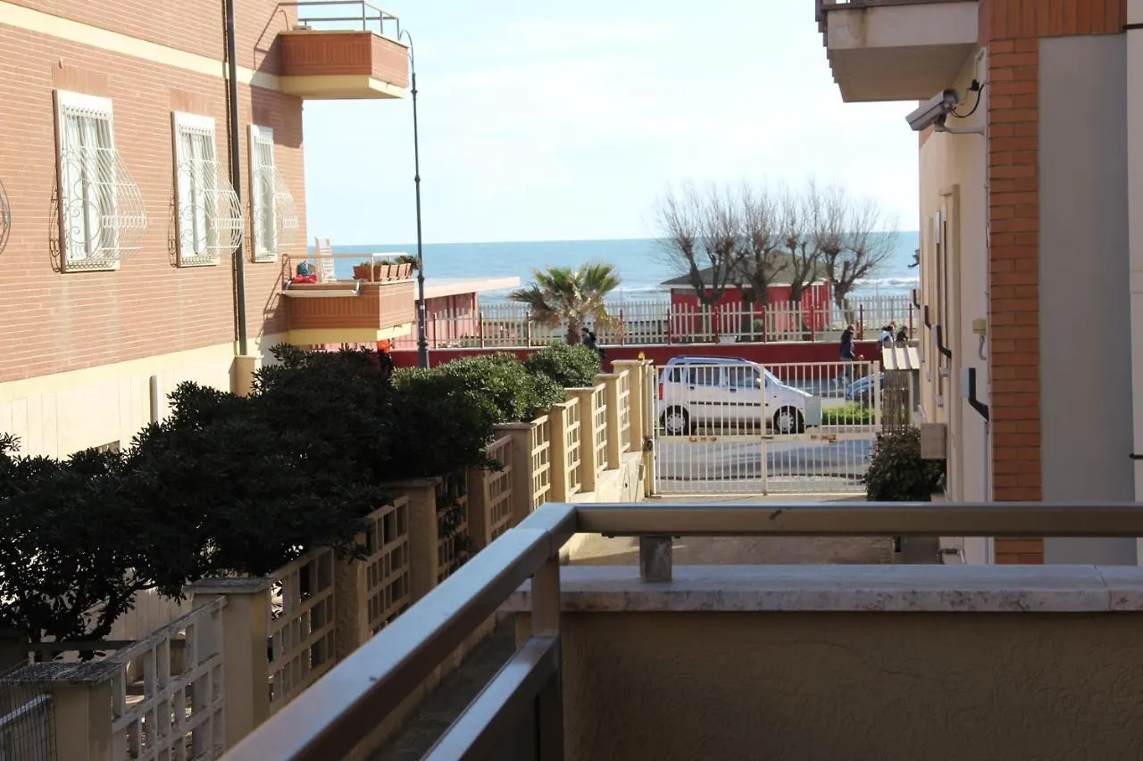 Appartamento Via dei Fabbri Navali Lido di Ostia 0*,  Italia